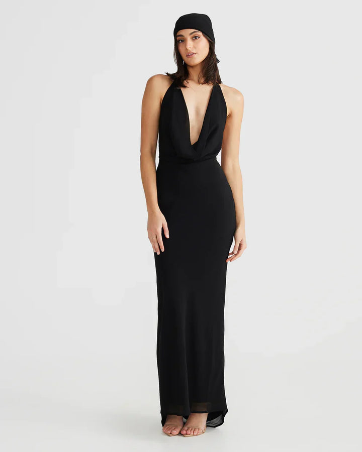 Elegant women's maxi dress, a timeless piece for summer evening parties & special occasions.