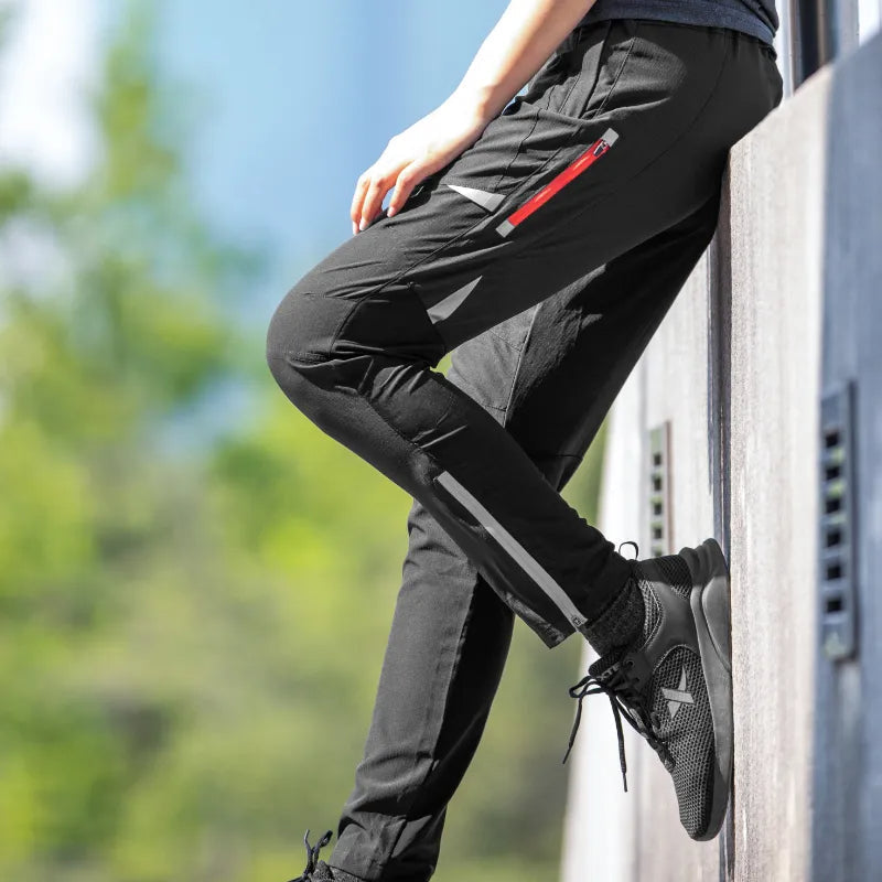 Performance men's cycling pants, breathable stretch fabric, ideal for active wear & comfort during bike rides.