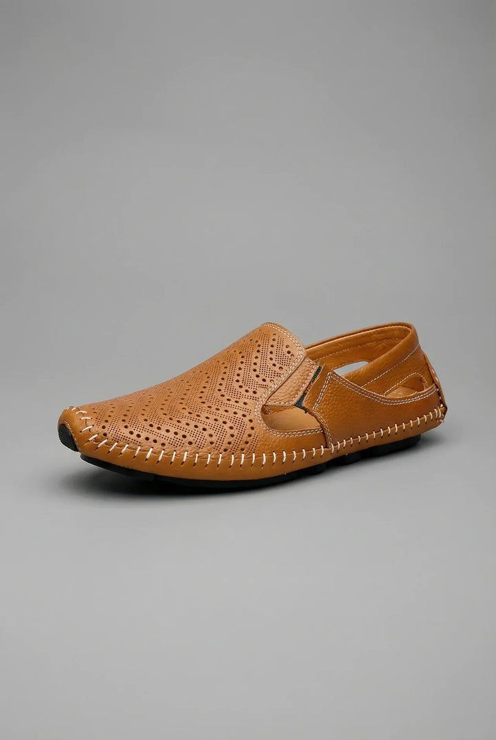 Easy slip-on men's loafers, breathable & lightweight design for ultimate summer comfort and casual style.