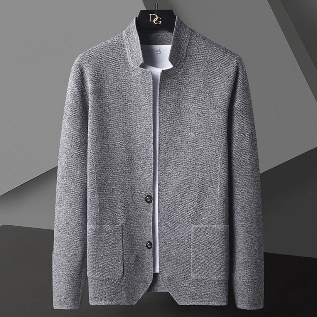 Men's casual button-down jacket with mandarin collar & relaxed fit, perfect for stylish spring/fall outerwear.