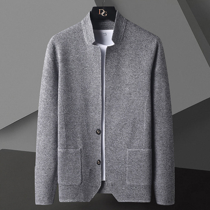 Men's casual button-down jacket with mandarin collar & relaxed fit, perfect for stylish spring/fall outerwear.