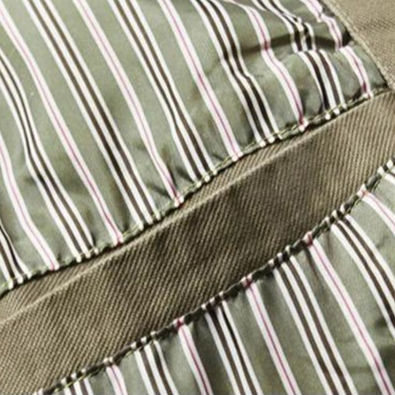Modern men's smart-casual blazer, lightweight & versatile for refined everyday fashion.