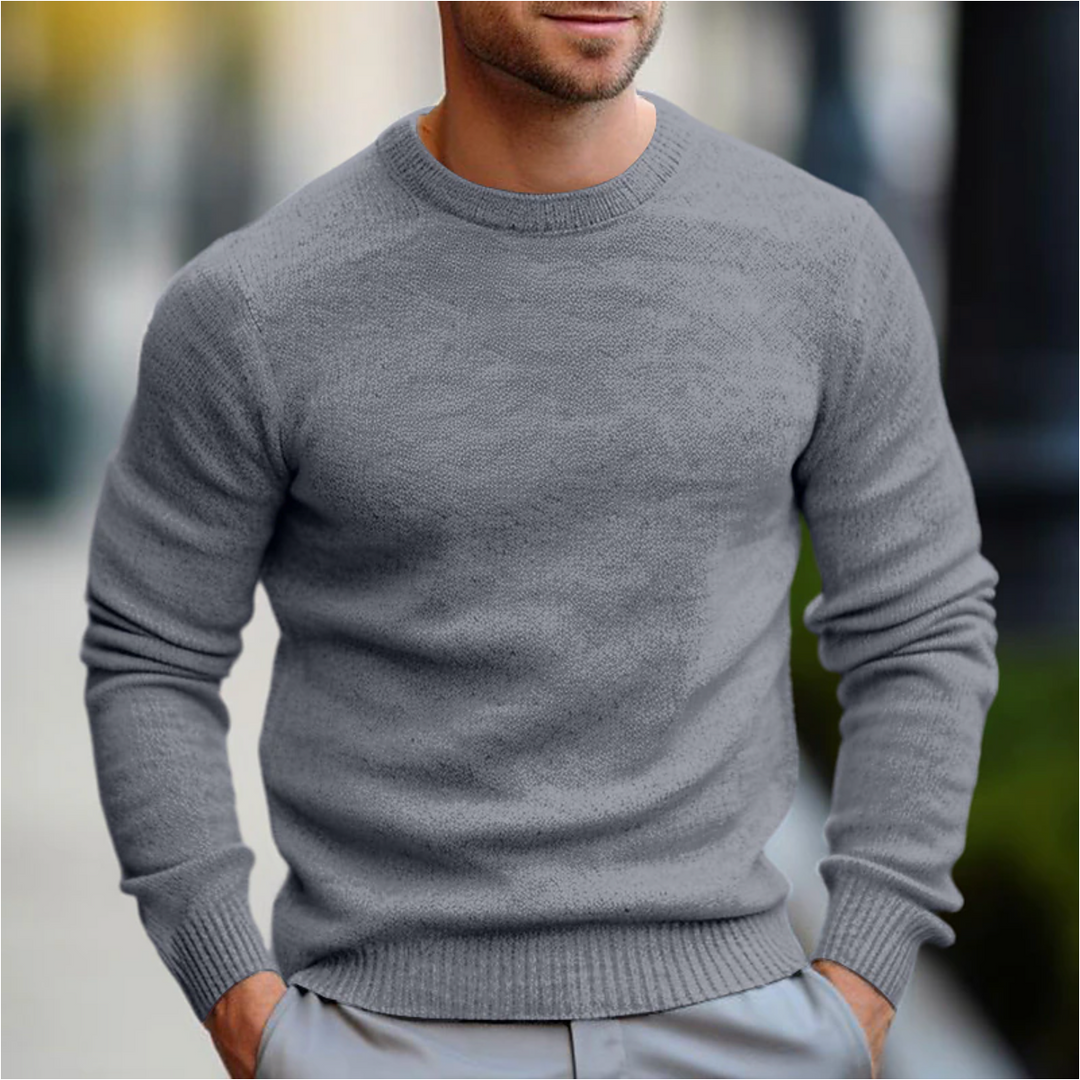 Men's classic crew neck sweater, long sleeve, ideal for casual wear & men's fashion. Versatile fall/winter style.