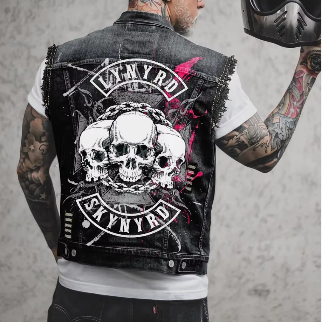 Men's denim vest, retro blue wash. Sleeveless jacket with front buttons for a vintage casual men's fashion look.
