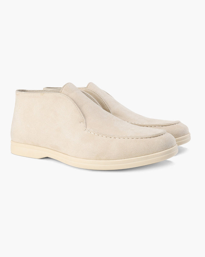 Timeless men's slip-on loafers, essential casual shoes offering both comfortable wear and classic style for men's fashion.