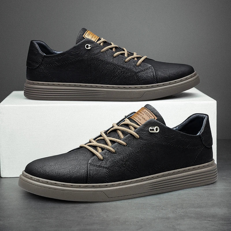 Comfortable men's classic sneakers in a versatile style, perfect for casual and everyday all-day wear.