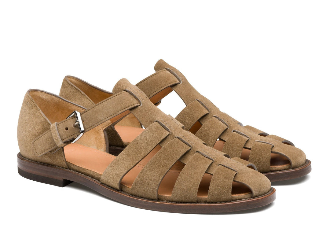 Breathable men's closed toe comfort sandals with an adjustable buckle, great for spring & summer activities.