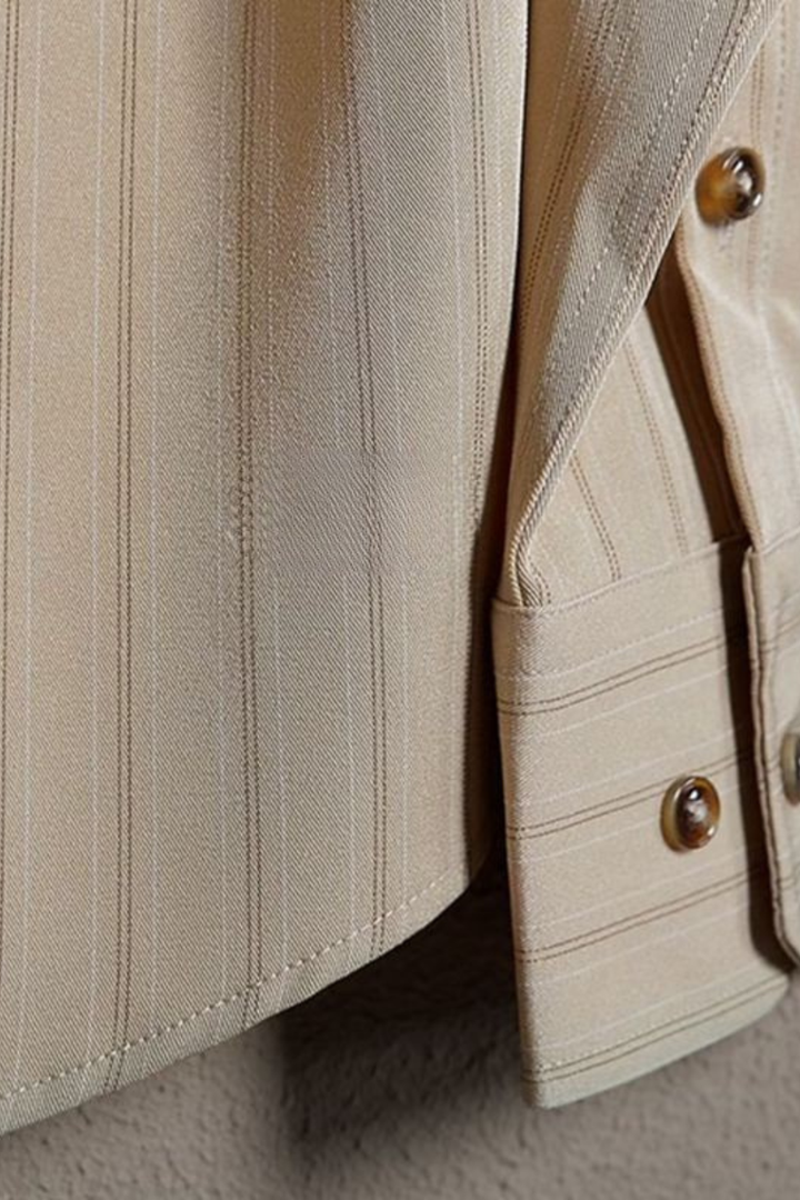 Versatile men's striped formal shirt with long sleeves, great for office or smart events.