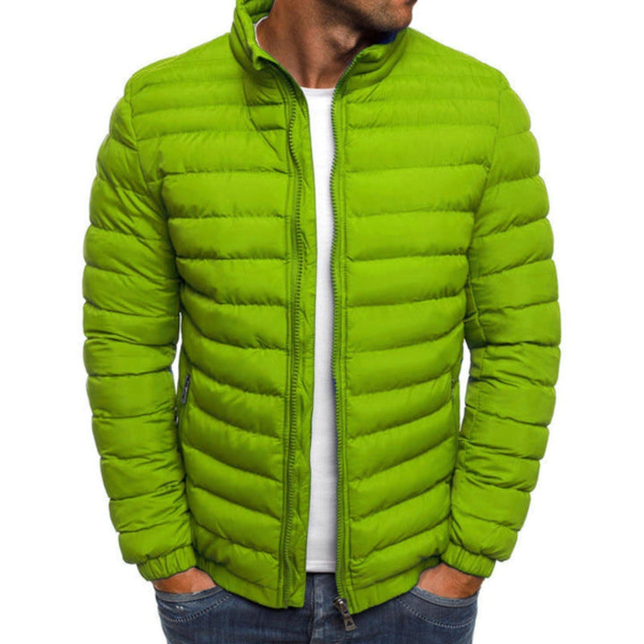 Modern men's lightweight jacket, sleek design for stylish casual outerwear, ideal for warm weather.
