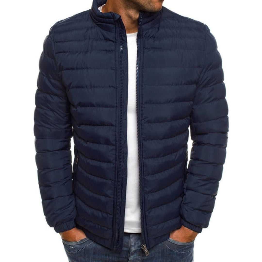 Versatile men's summer jacket, a lightweight & breathable option for casual outings or spring fashion.