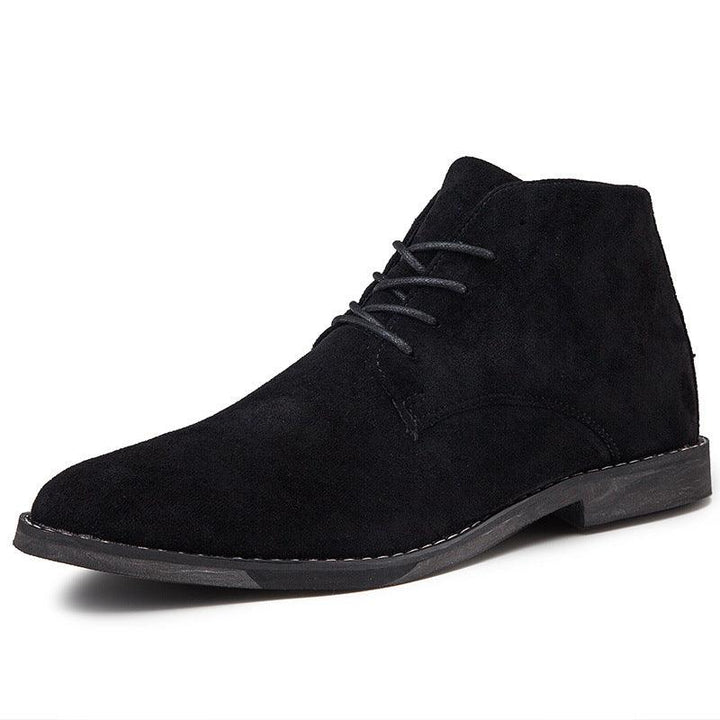 Brown leather men's casual boots, modern design with superior comfort for daily wear.