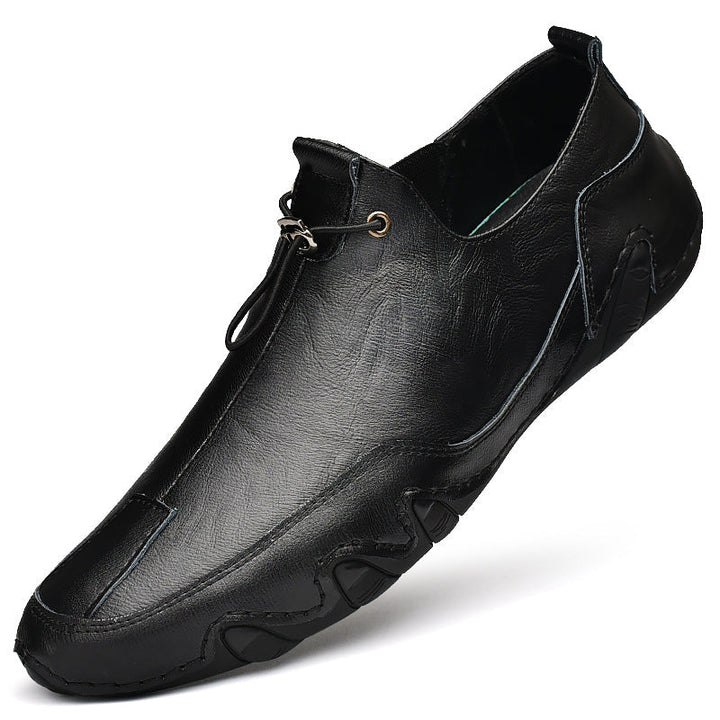 Comfortable men's low-cut casual shoes, ideal for daily wear. Orthopedic design provides superior foot support.