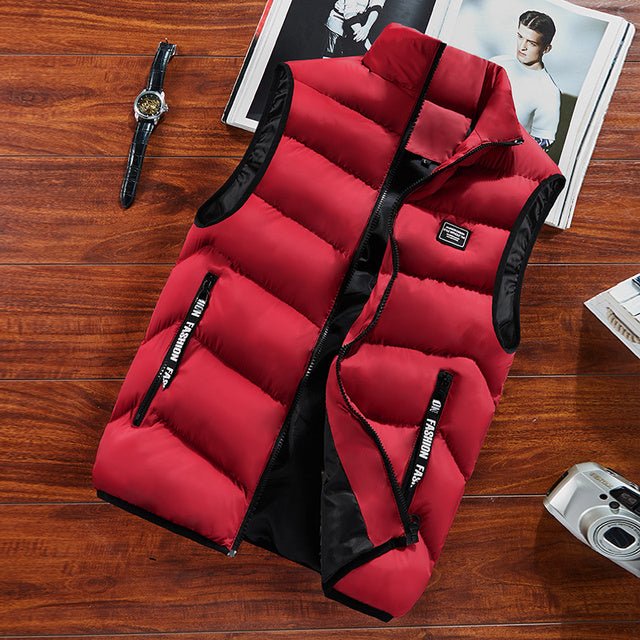 Durable men's quilted bodywarmer, full zip front & handy zip pockets for essentials, comfort fit.