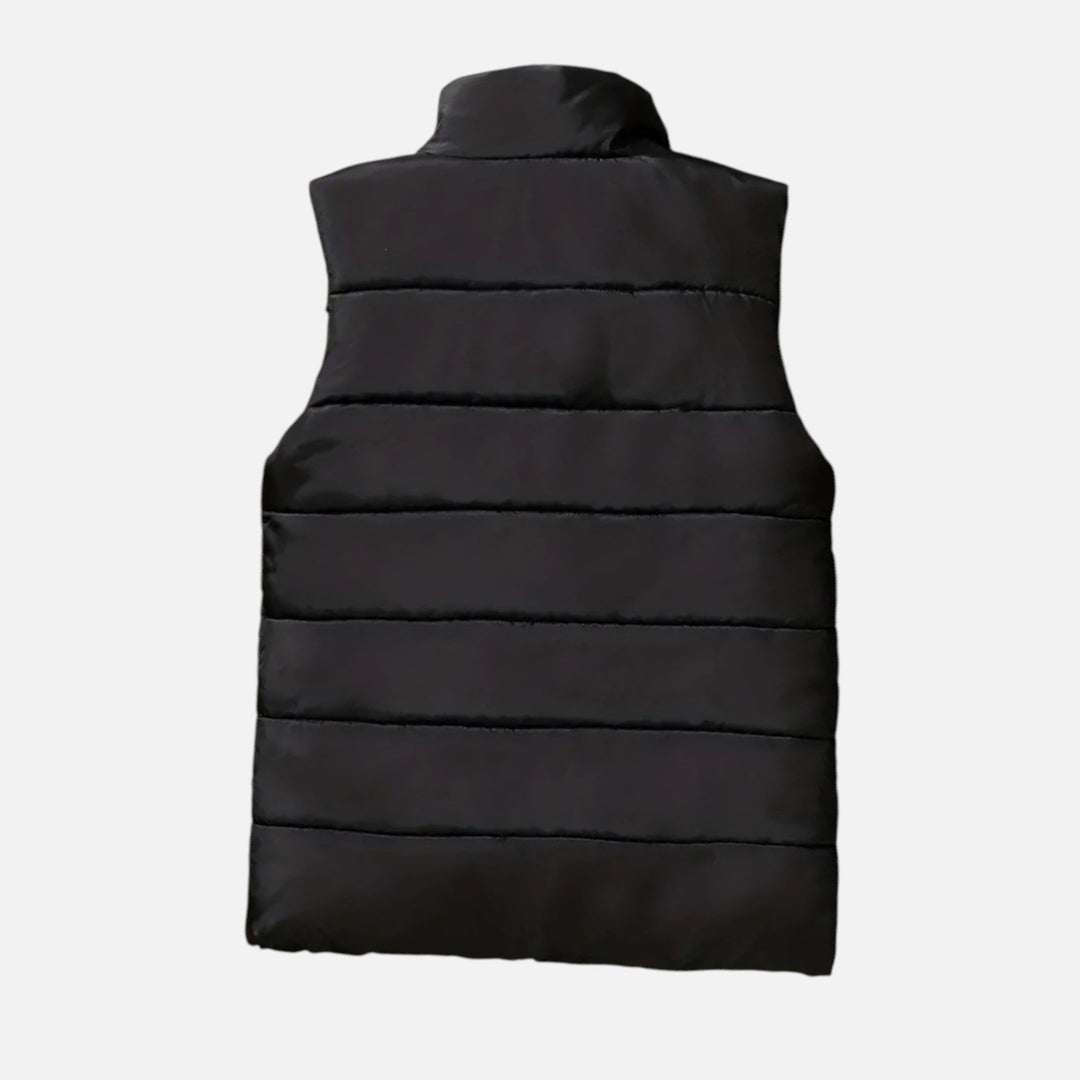 Versatile men's quilted gilet, warm sleeveless outerwear perfect for layering in autumn & winter.
