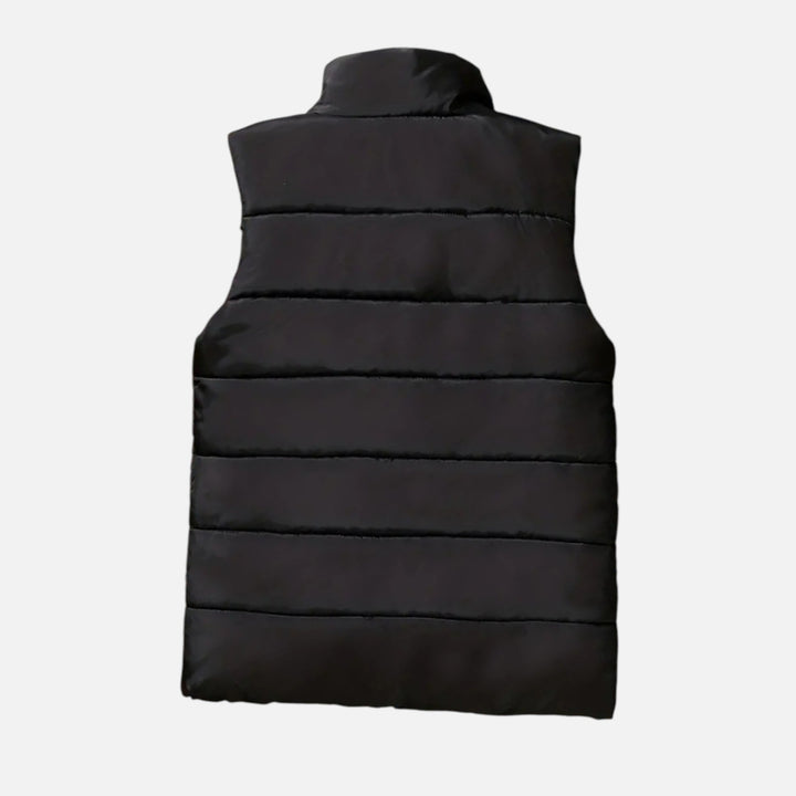 Versatile men's quilted gilet, warm sleeveless outerwear perfect for layering in autumn & winter.