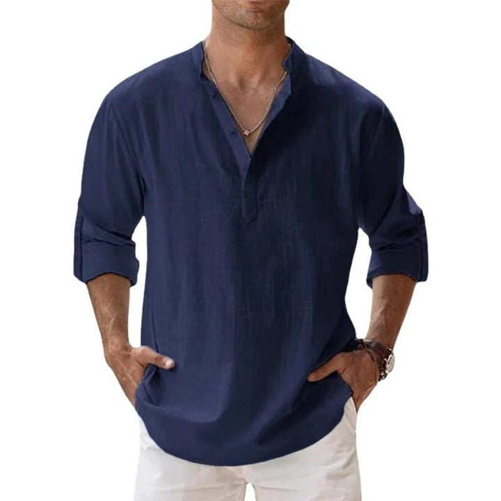 Button-down men's relaxed fit casual shirt, offering comfort and smart-casual style for versatile summer outfits.
