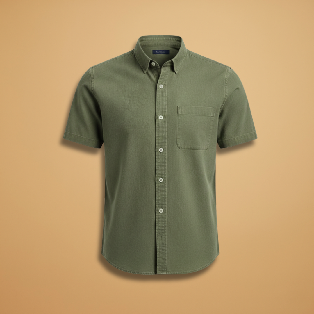 Men's short sleeve casual shirt with a chest pocket, perfect for spring and summer style.