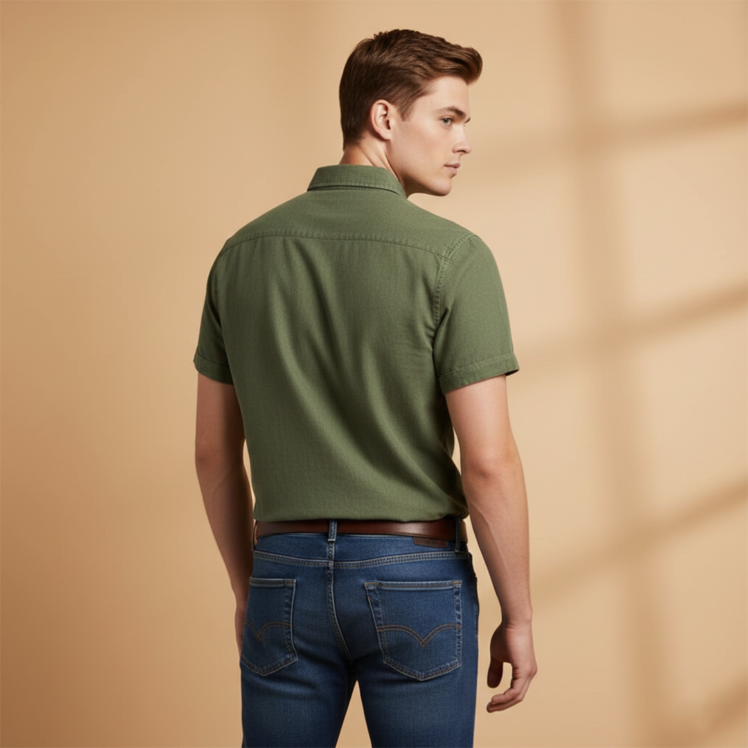 Front view of a men's slim fit short sleeve button-down shirt with chest pocket, spring/summer.