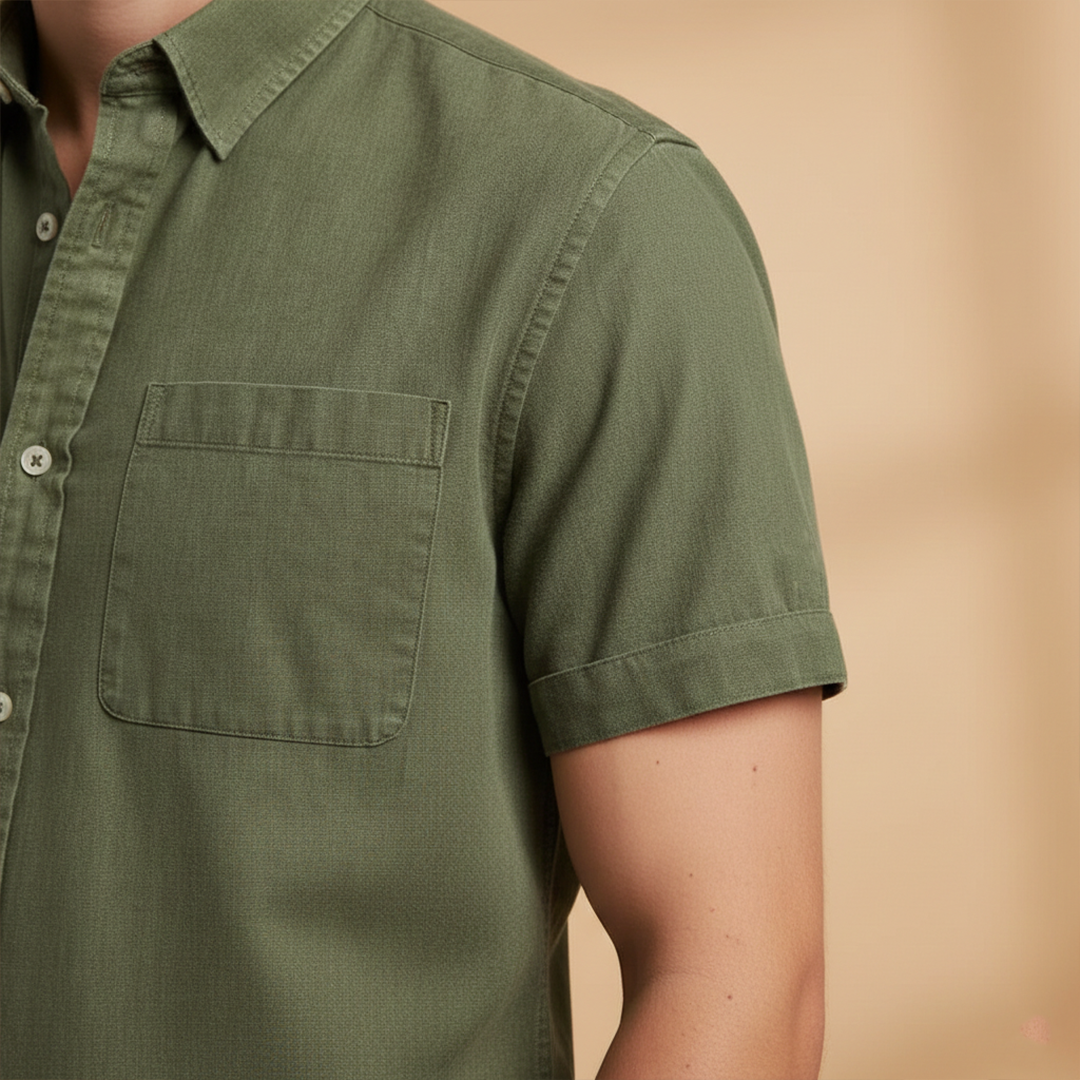Spring/Summer men's short sleeve casual shirt, slim fit, button-down with a handy chest pocket.