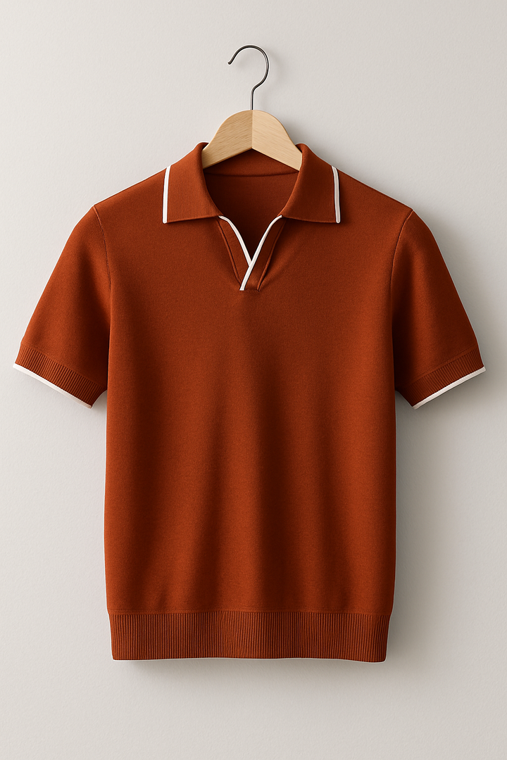 Elevated men's slim fit knit polo shirt. Contrast trim detail & short sleeves, perfect for smart casual fashion.