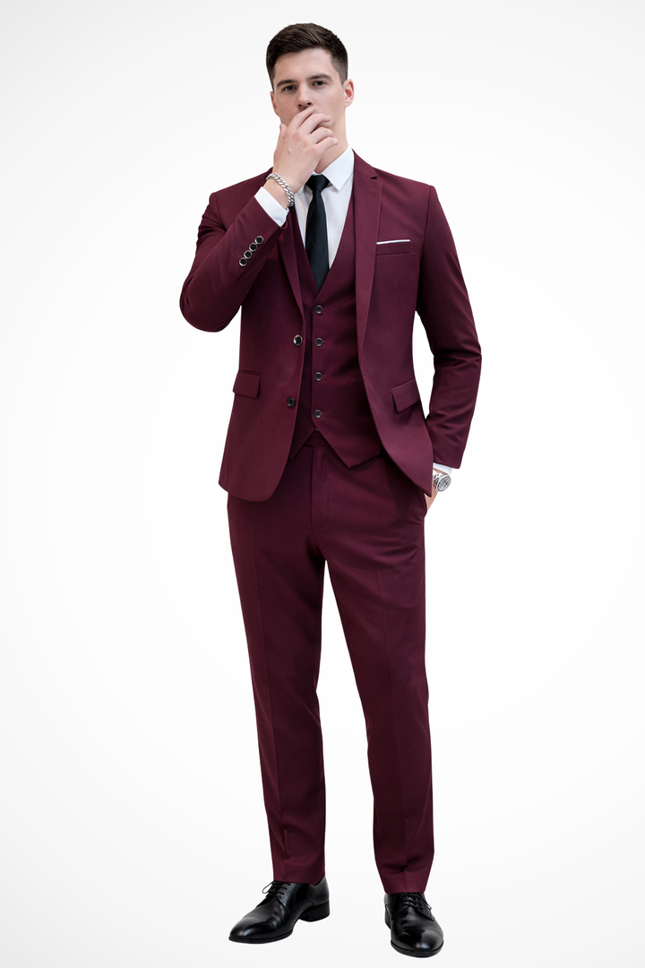 Stylish men's slim fit suit, 3 piece with classic notch lapel. Ideal for special occasions, parties, or fashion events.