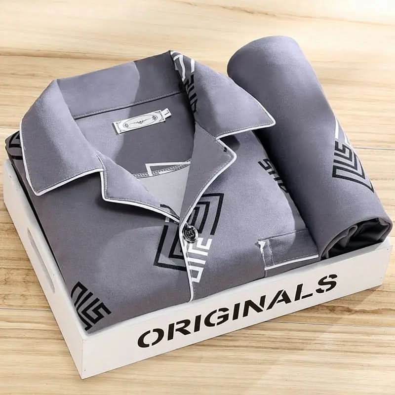 Everyday comfort: men's soft & breathable button-up pajama set. Essential sleepwear & loungewear.