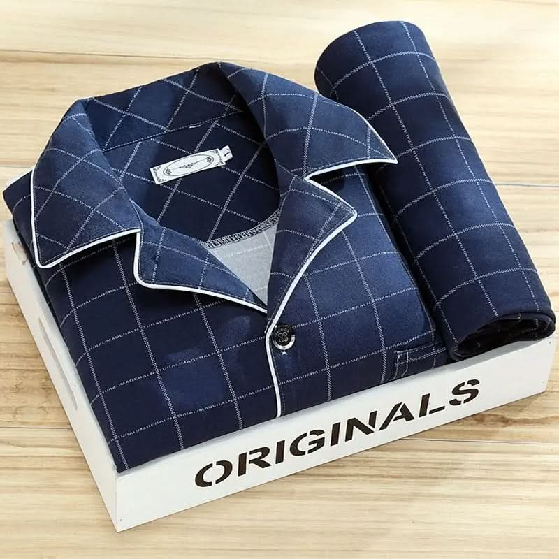 Perfect gift: men's comfortable & soft button-up pajama set. Ideal for ultimate relaxation.