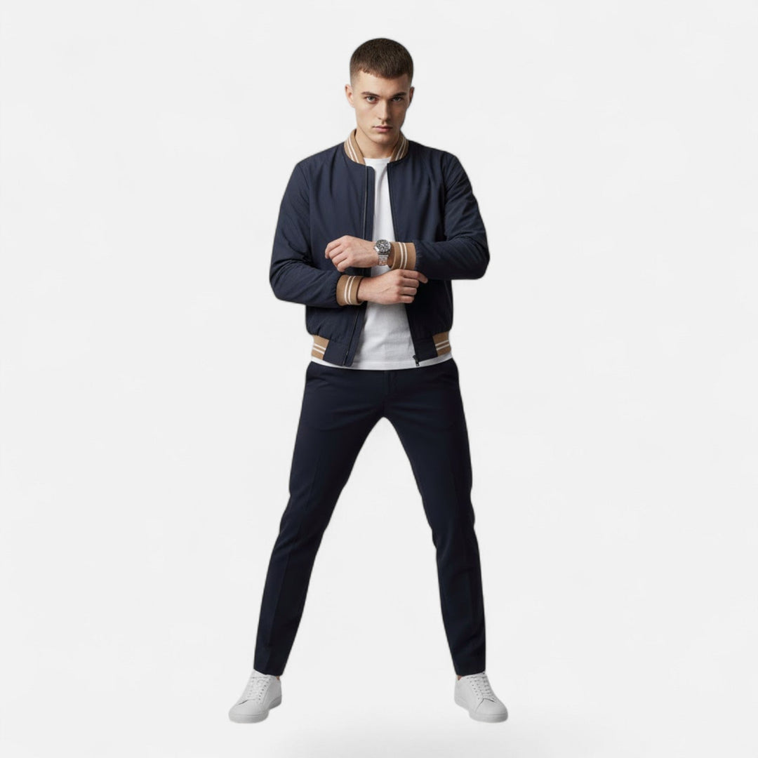 Comfortable men's autumn jacket, stand-collar, non-iron casual style, ideal for everyday outfits.