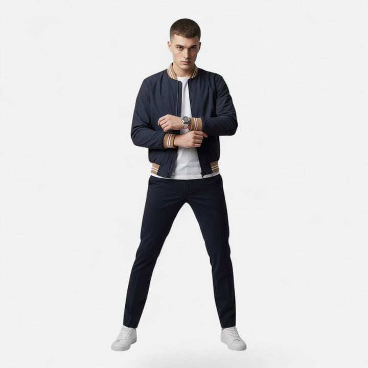 Comfortable men's autumn jacket, stand-collar, non-iron casual style, ideal for everyday outfits.