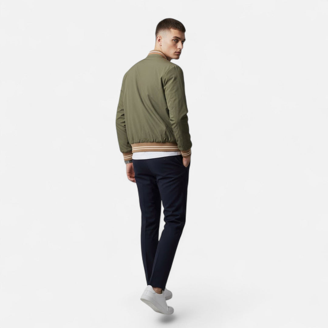 Men's everyday stand-collar jacket, non-iron for easy care, a versatile casual autumn jacket.