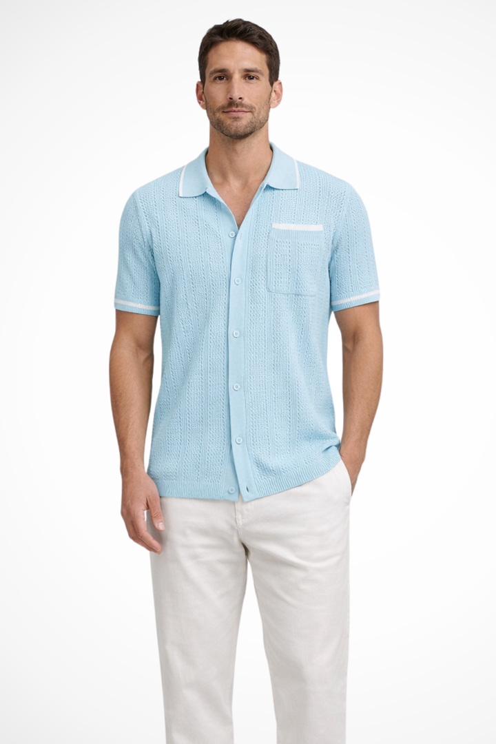 Stylish men's short sleeve shirt, button-front with a camp collar. A versatile casual top for men.