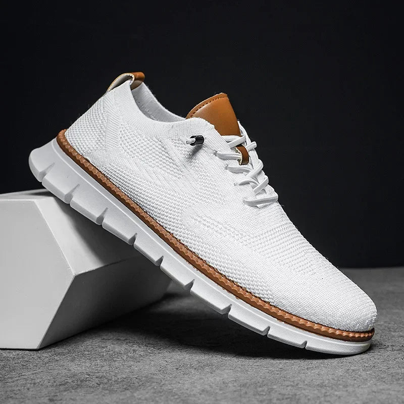 Modern men's casual trainers, breathable and comfortable, featuring a fashionable chunky sole.