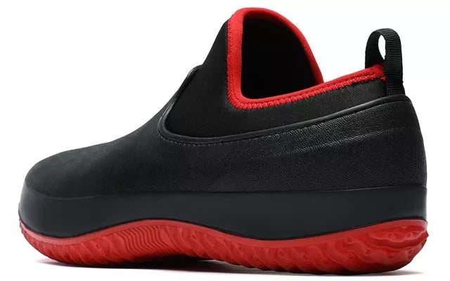 Versatile men's waterproof slip-on garden shoes, perfect for outdoor comfort and non-slip traction on wet surfaces.