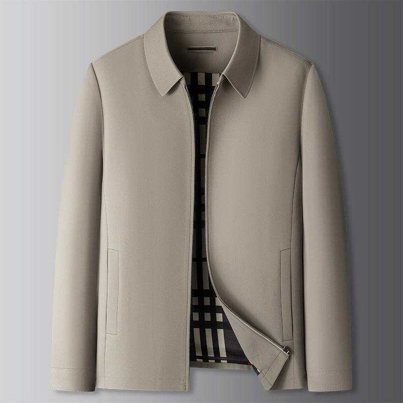 Comfortable men's lightweight windproof jacket, excellent for transitional spring weather and casual outings.