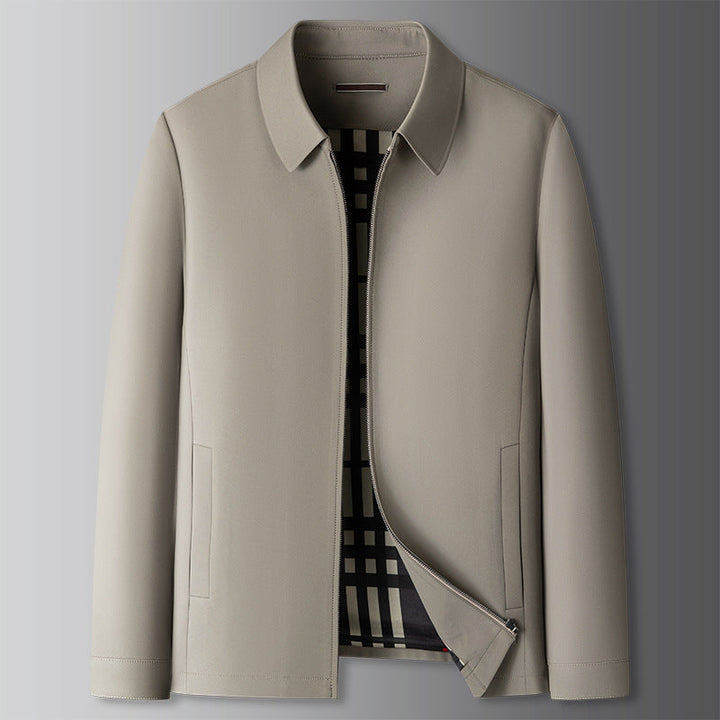 Comfortable men's lightweight windproof jacket, excellent for transitional spring weather and casual outings.