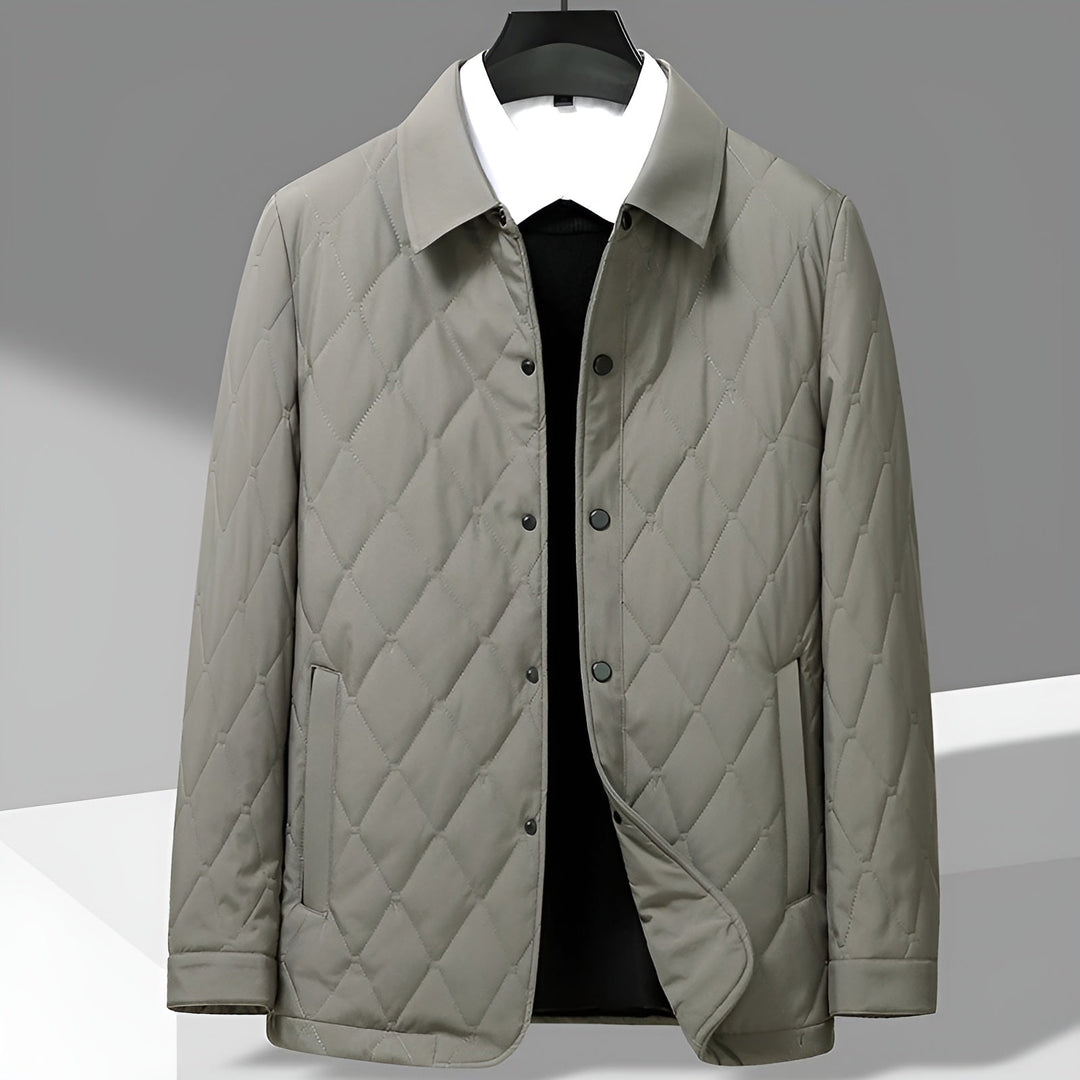 Men's classic quilted button-down jacket for versatile casual or transitional autumn/winter layering. Diamond quilted outerwear.