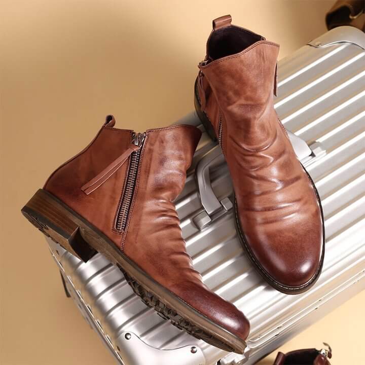 Men's elegant casual boots, timeless style & comfort. Perfect for modern fashion.