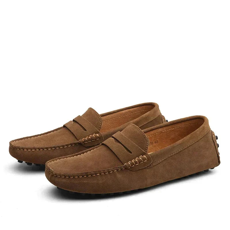 "Men's Italian-style suede loafers with elegant design, featuring premium suede and durable rubber outsole for all-season wea