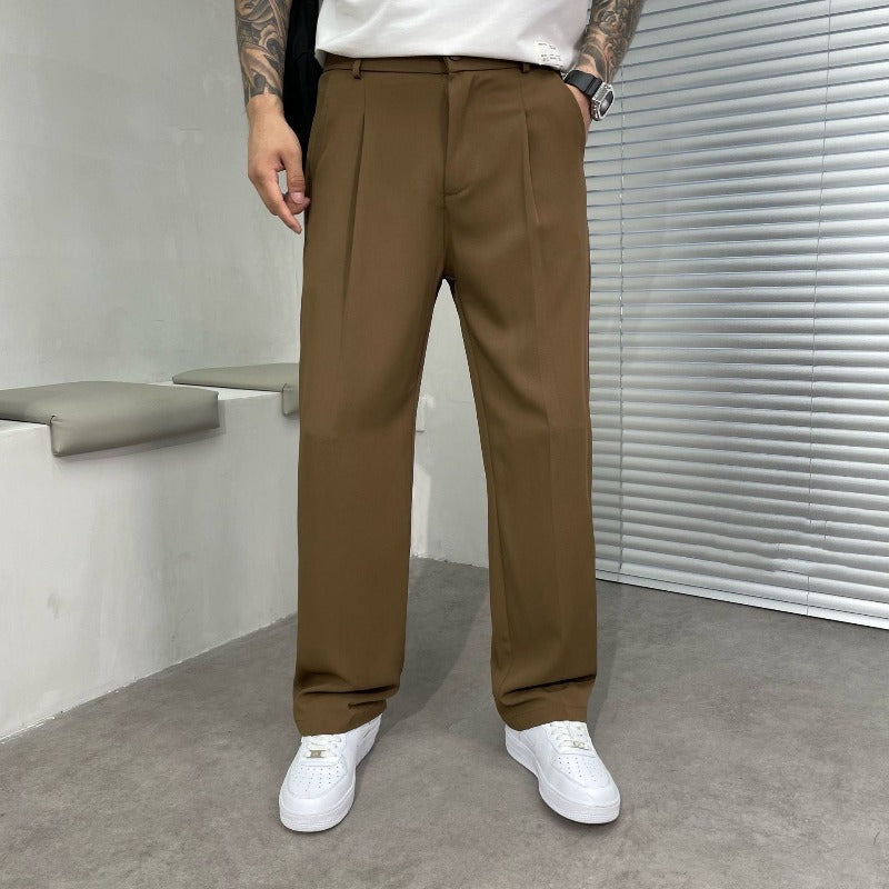 "Men's relaxed linen trousers, versatile fit, light texture, suitable for casual and smart-casual styles, eco-friendly fabric