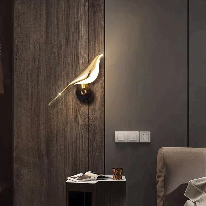 Modern bird-shaped wall lamp, gold-plated LED, magnetic positioning; ideal for living room decor with warm, natural, cold lig