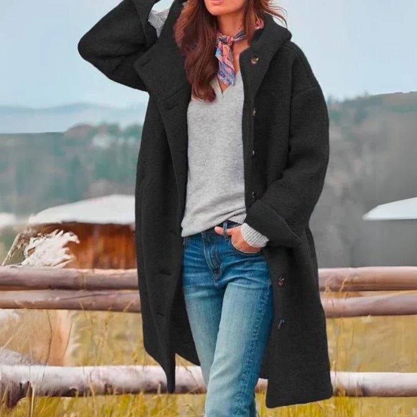 Versatile women's oversized outdoor jacket, a warm & stylish choice for cool weather, fall & winter.