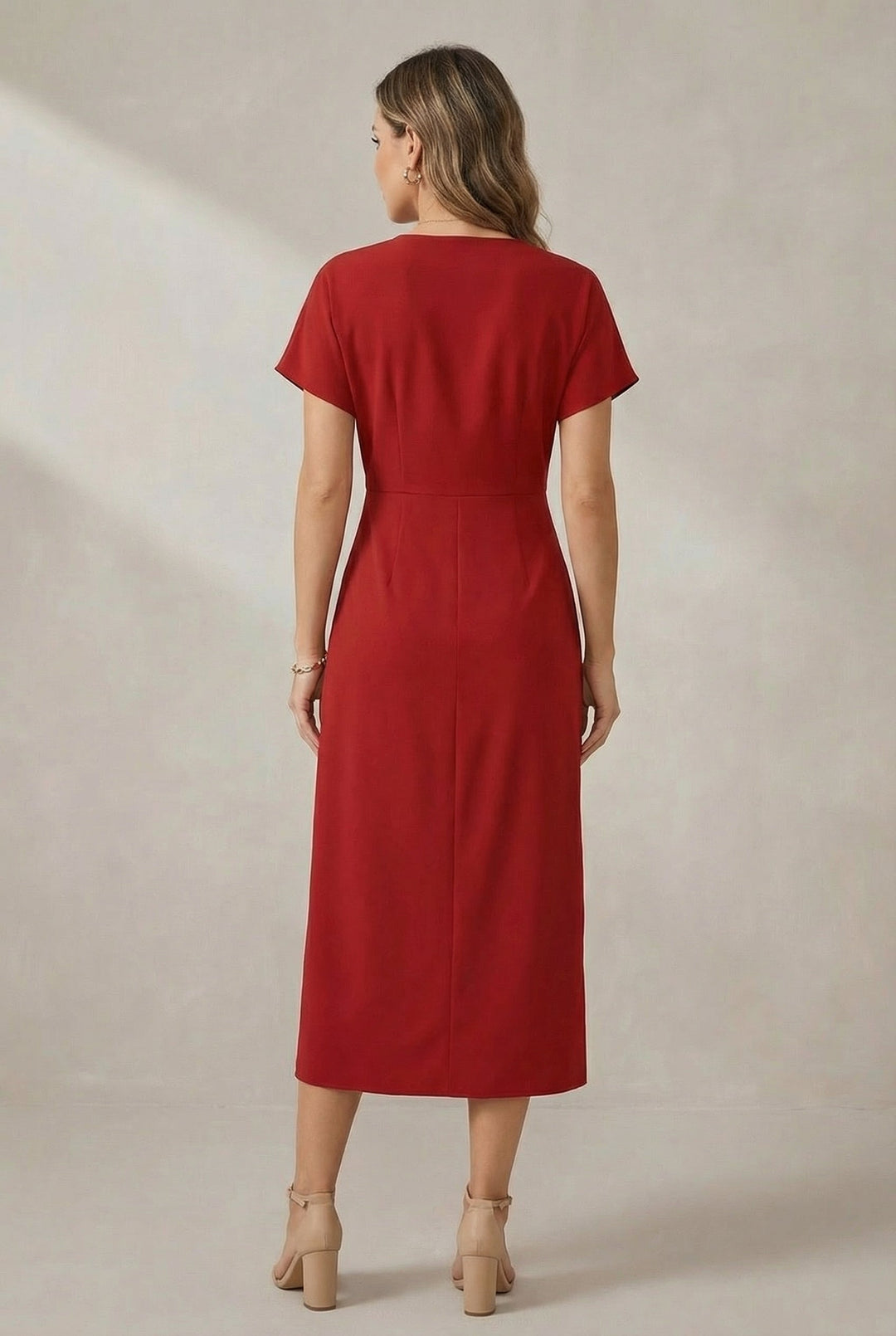 Comfortable women's V-neck midi dress, ideal for spring fashion & summer days.