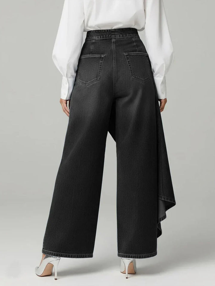Flowy high-waisted wide-leg pants for women, elegant & comfortable, a versatile addition to any modern wardrobe.