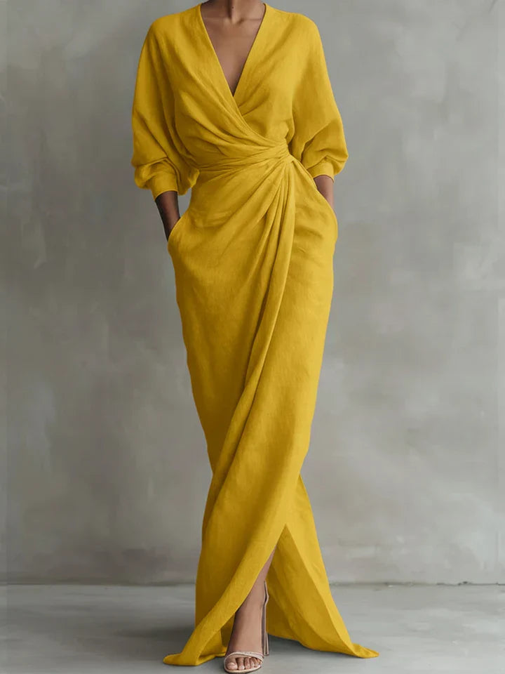 Versatile women's day dress: Elegant V-neck, 3/4 sleeves, comfortable loose fit. Perfect for spring & summer.
