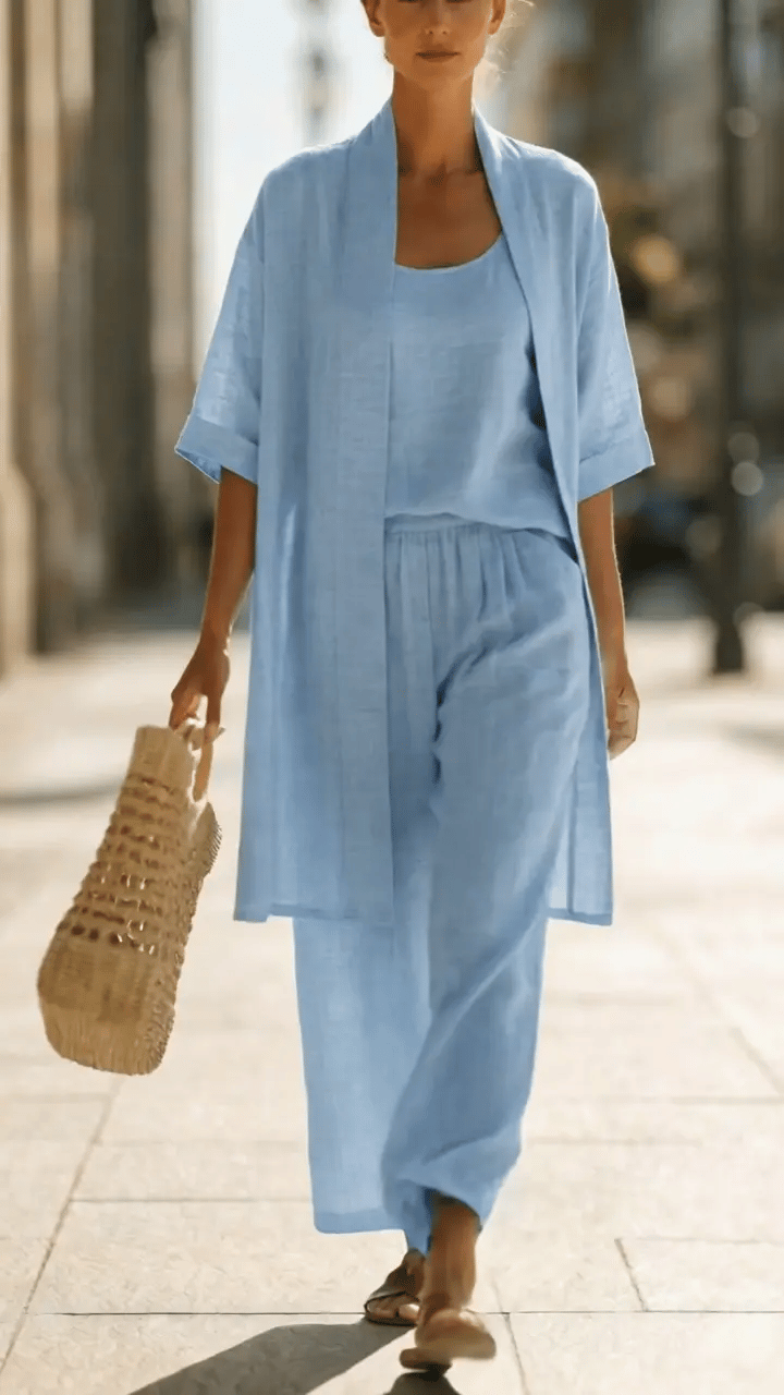 Effortless women's three-piece set, an elegant loungewear and travel outfit with a comfortable, relaxed fit.