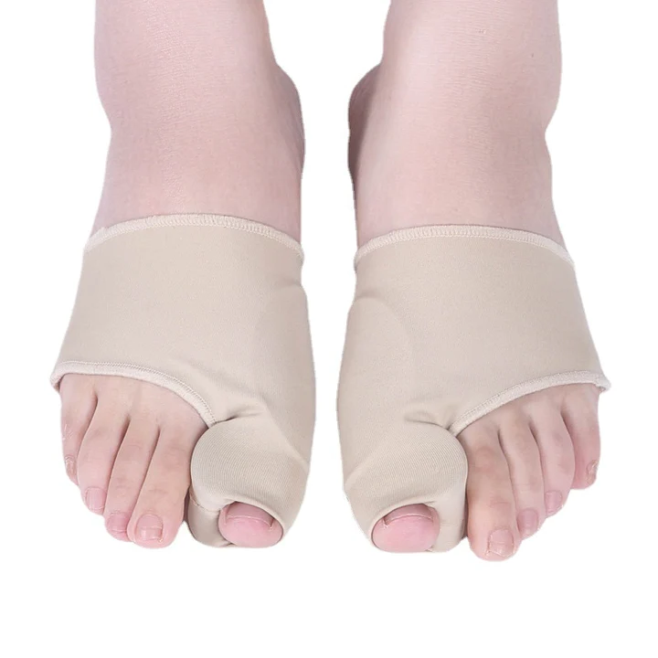Gel bunion corrector worn on foot, showing toe alignment & comfortable support for hallux valgus pain relief.