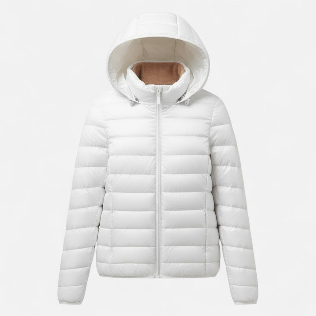 Modern plus-size women's coat, engineered for optimal warmth and versatility.