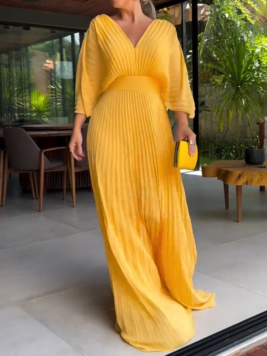 Comfortable and elegant women's floral V-neck maxi dress, perfect for stylish summer outfits.
