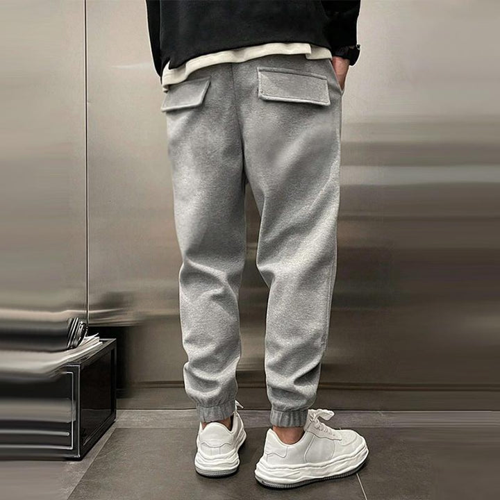 Versatile men's casual trousers, relaxed fit for ultimate comfort and daily wear.