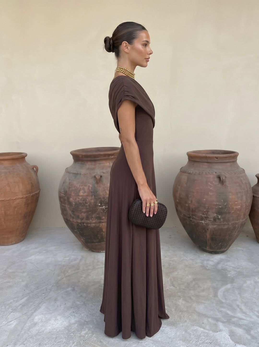 Versatile one-shoulder maxi dress for women, suitable for elegant formal events, parties, and evening wear.